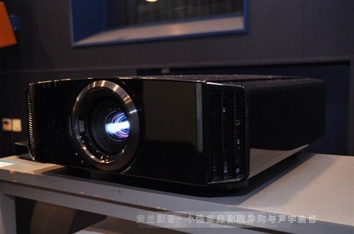 JVC�Ƴ�֧��4K���������(j��)��DLA-X70R�cDLA-X90R������Ʒ