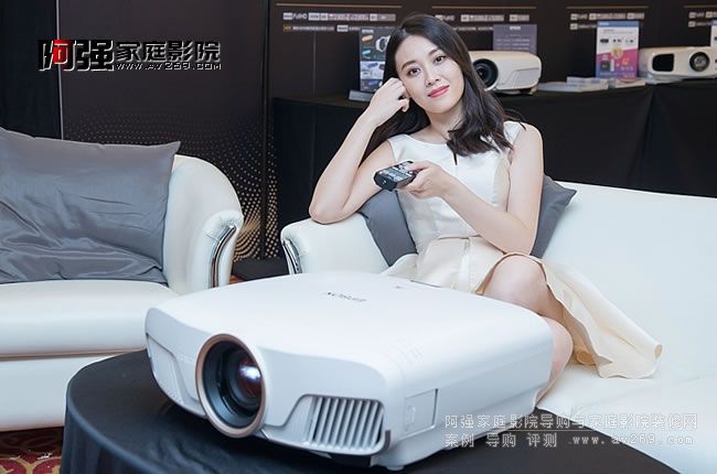 EPSON TW8400 ������4K 3DͶӰ�C��B