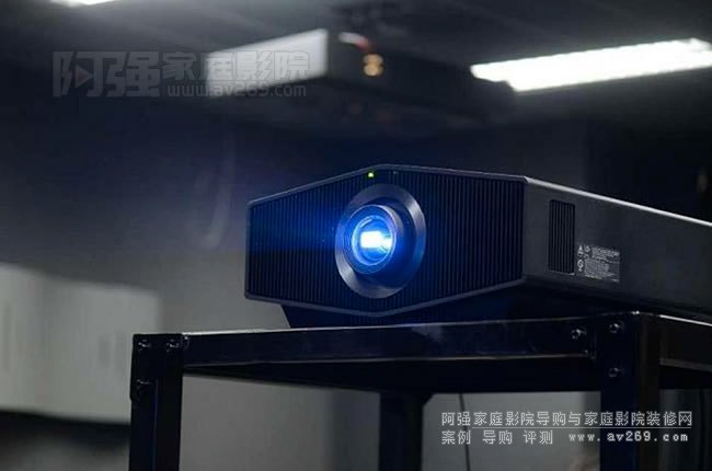 ����ԭ��4K����ͶӰ�C(j��)VPL-XW7000�b�p��ý�wҊ���(hu��)�ɹ��e�k