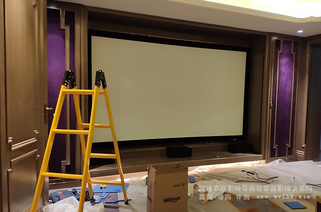 �������b��լ��Ī�(d��)�����g��һ�׼�ͥӰԺϵ�y(t��ng)��Ӱ�����참��